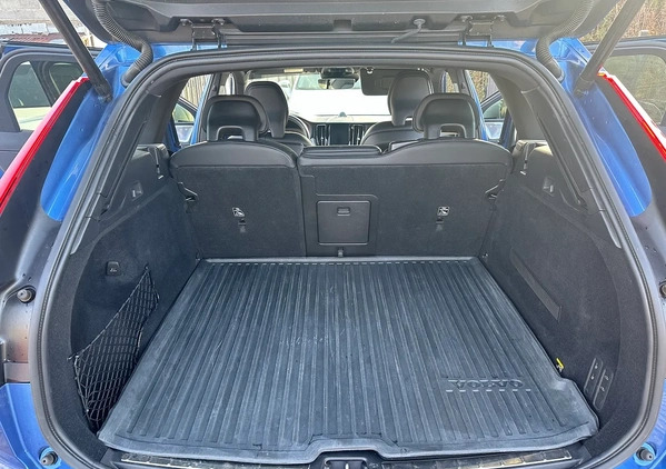 Volvo XC 60 cena 130000 przebieg: 84800, rok produkcji 2019 z Karpacz małe 232